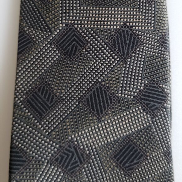 OSCAR DE LA RENTA VINTAGE TIES. Hand Made 100% Silk - Picture 4 of 9